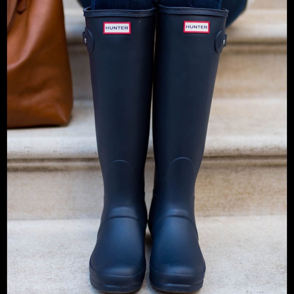 Navy Hunter rain boots